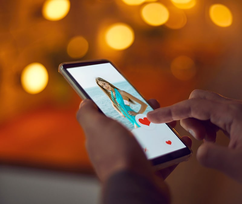 Was ist Catfishing? Bedeutung und Anzeichen